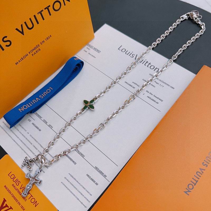 LV Necklace 11yxx108